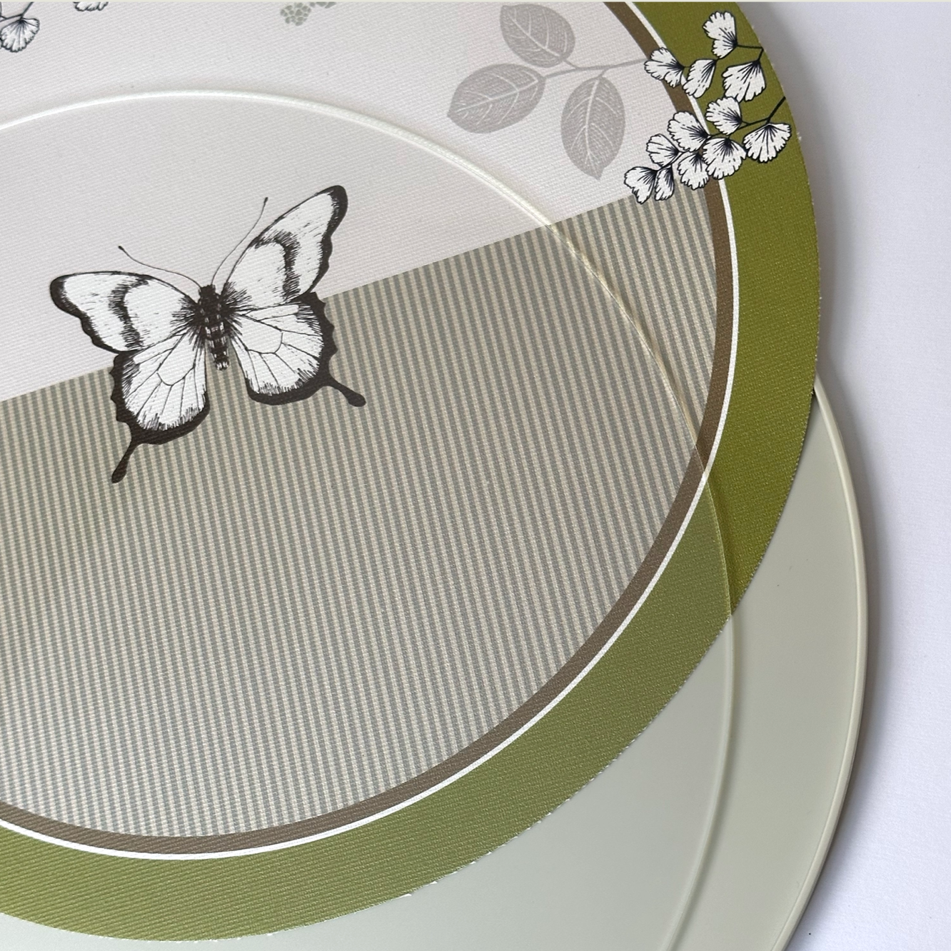 Set - Tre Chic - Farfalle e Righe Verdi